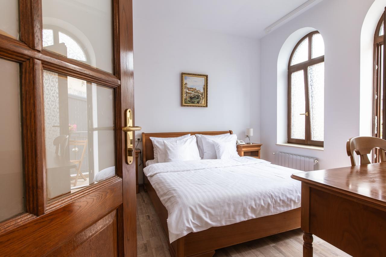 Bucharest Boutique By Jullie Aparthotel Bagian luar foto