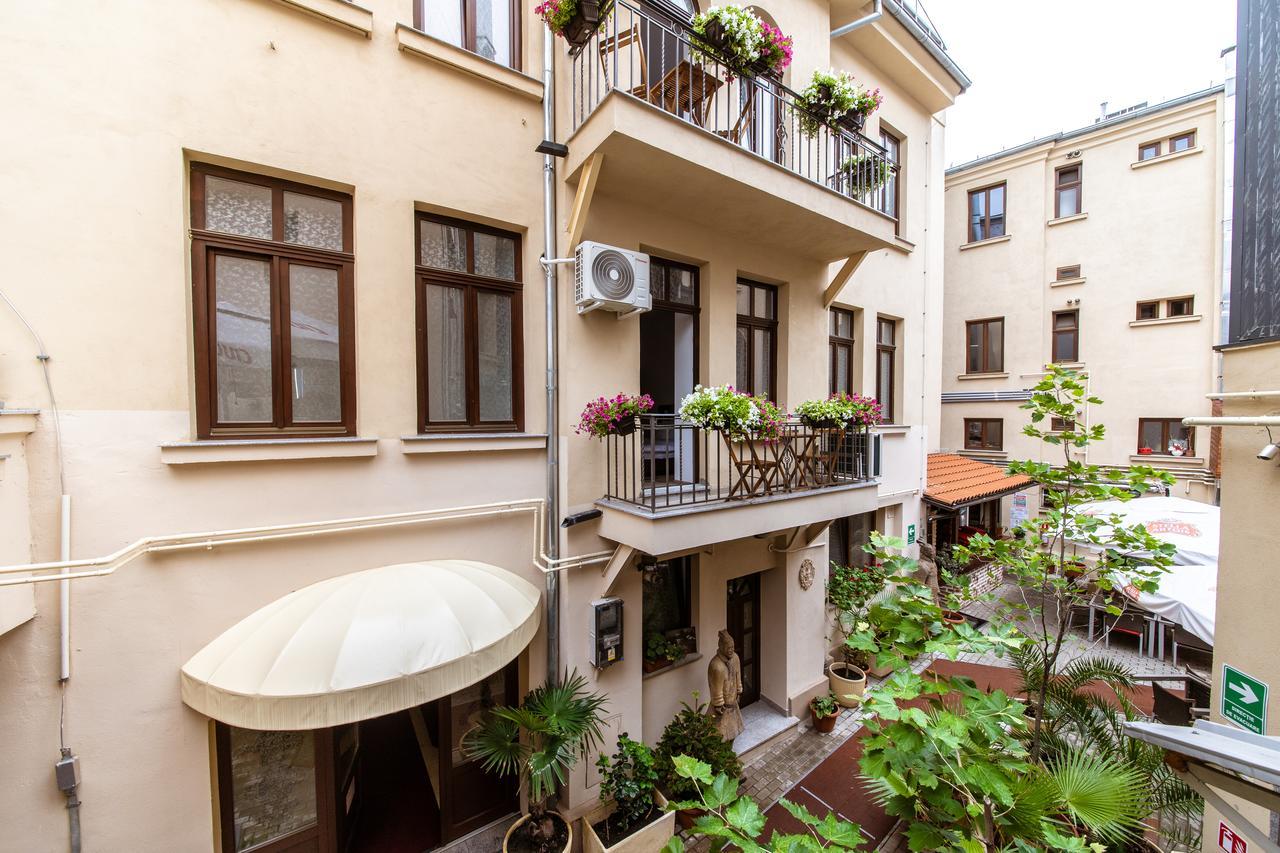 Bucharest Boutique By Jullie Aparthotel Bagian luar foto