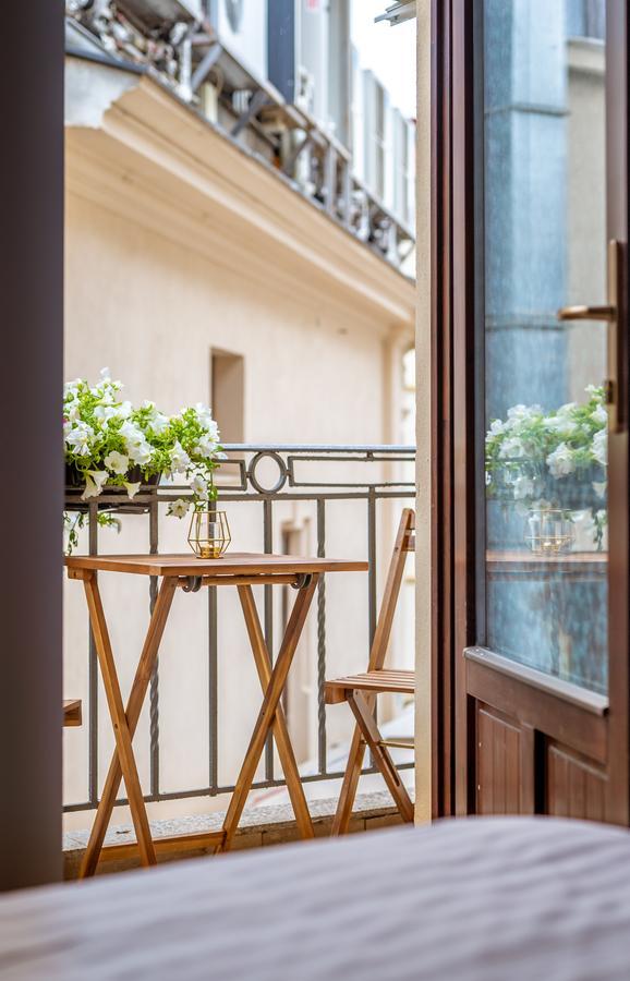 Bucharest Boutique By Jullie Aparthotel Bagian luar foto