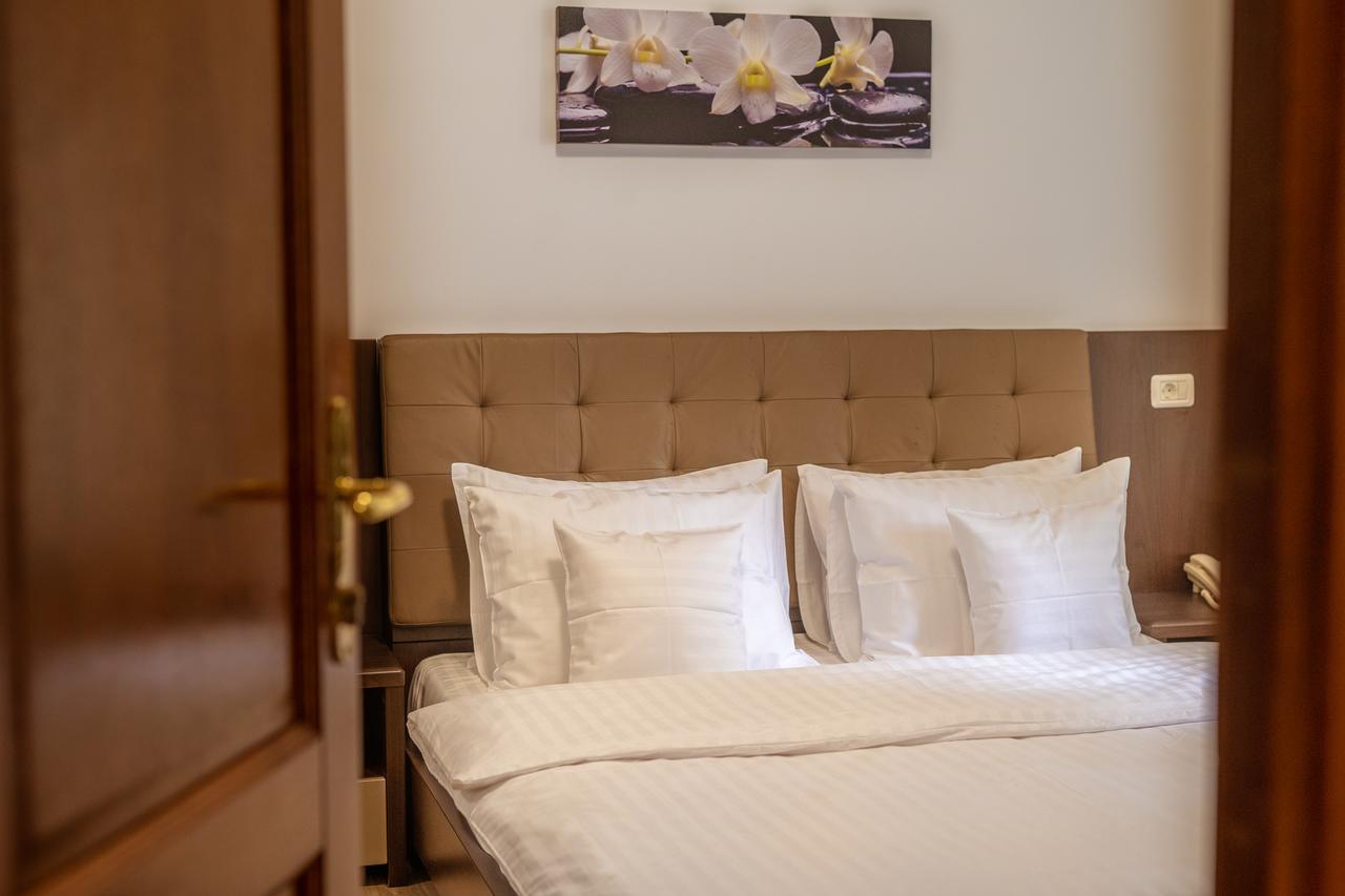 Bucharest Boutique By Jullie Aparthotel Bagian luar foto