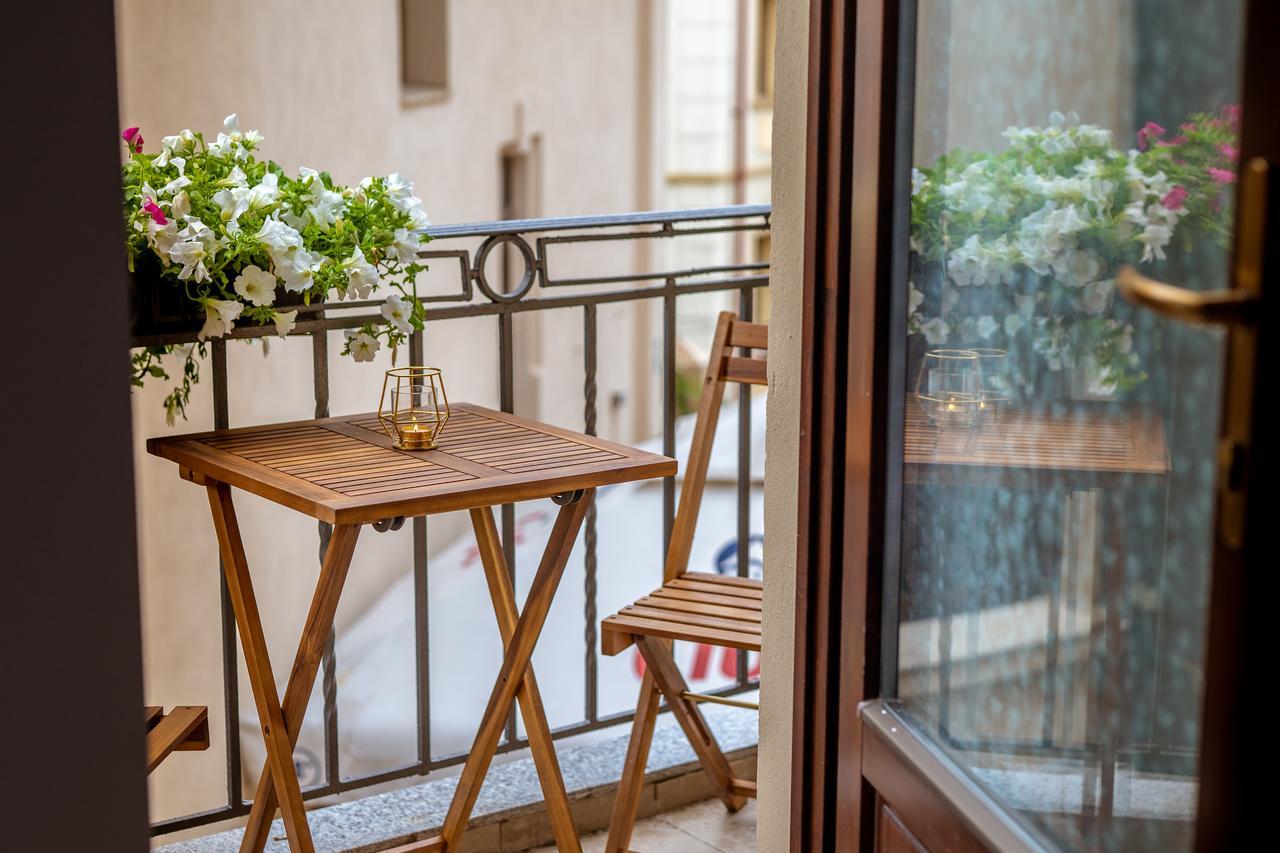 Bucharest Boutique By Jullie Aparthotel Bagian luar foto