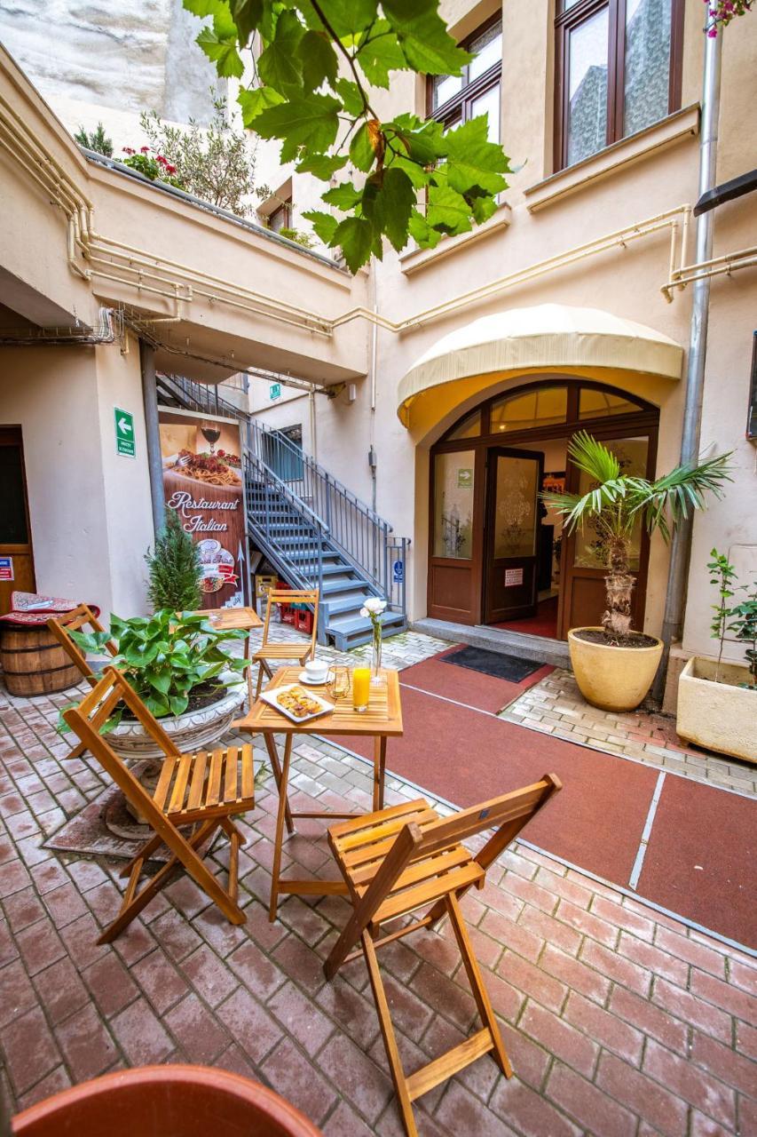 Bucharest Boutique By Jullie Aparthotel Bagian luar foto